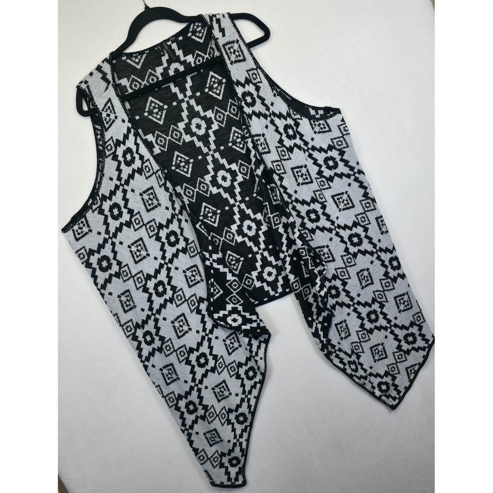 Maurices Cardigan Vest Women 4X White Waterfall Neck Aztec Western Festival Boho